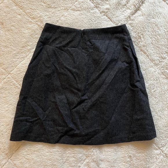 Aritzia❣️Renee skirt /(classic mini skirt) wool - Picture 6 of 10